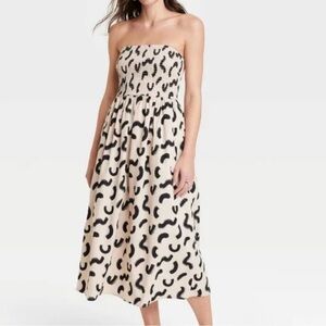 Women’s smocked tube top with straps summer dress